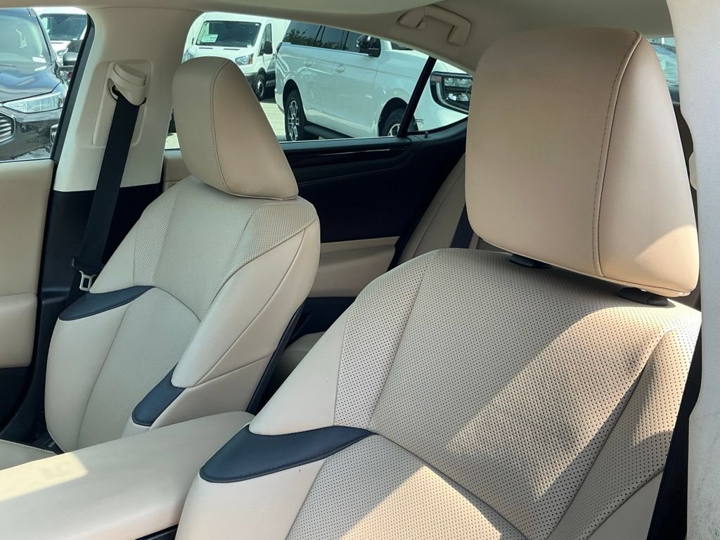Used 2021 Lexus ES 350 w/ Premium Package FWD image 23