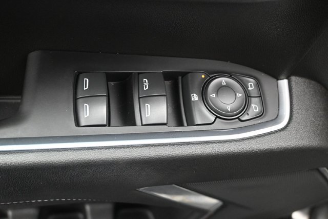 Used 2023 Chevrolet Silverado 1500 LT AWD/4WD image 7
