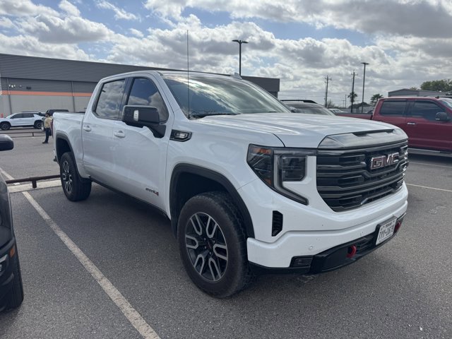 Used 2024 GMC Sierra 1500 AT4 w/ Technology Package image 4