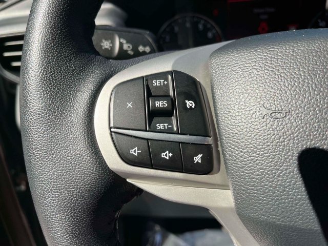 Certified 2023 Ford Explorer XLT RWD image 34