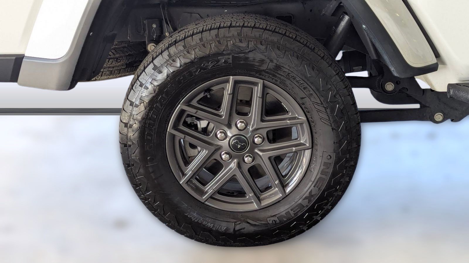 Used 2023 Jeep Gladiator Sport image 12