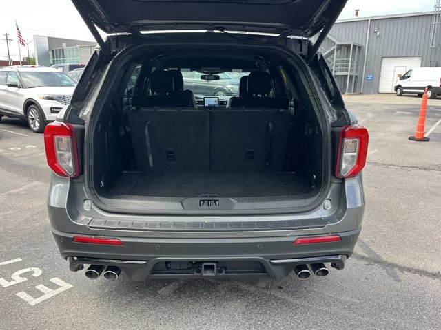 Certified 2024 Ford Explorer ST AWD/4WD image 12