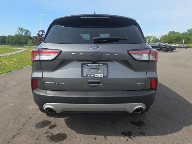 Certified 2022 Ford Escape Titanium AWD/4WD image 9
