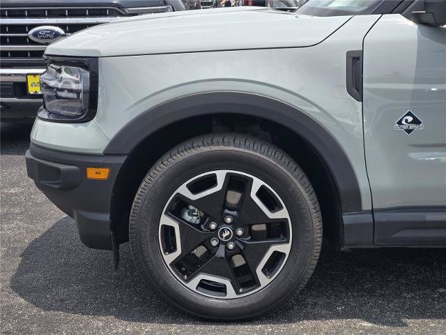 Certified 2023 Ford Bronco Sport Outer Banks w/ Tech Package AWD/4WD image 9