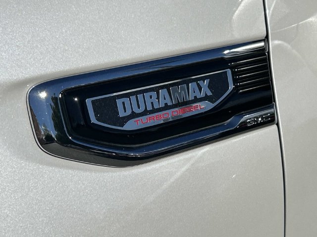 Used 2024 GMC Sierra 1500 Denali AWD/4WD image 11