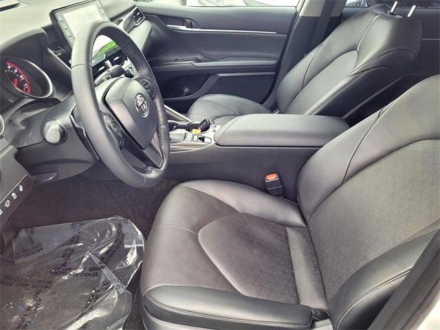Used 2023 Toyota Camry XSE image 11