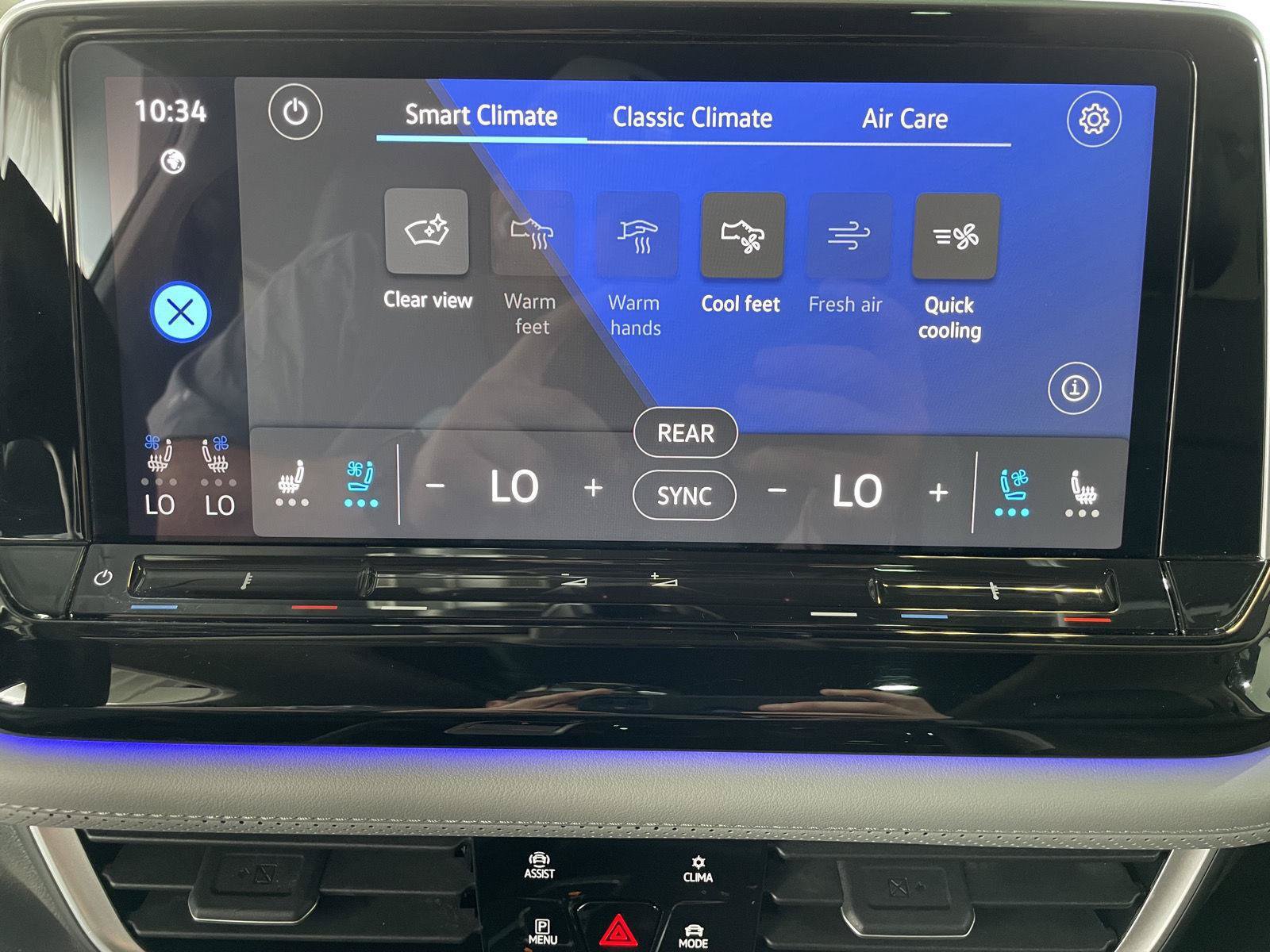 Used 2024 Volkswagen Atlas Peak Edition SEL AWD/4WD image 34