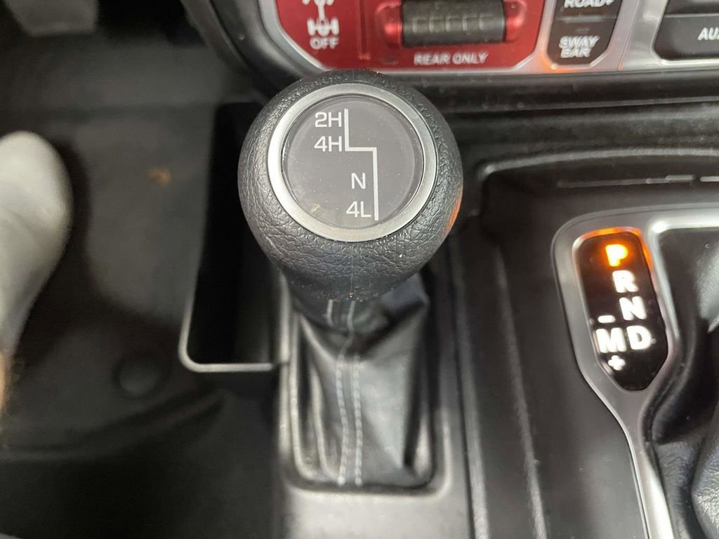 Used 2024 Jeep Wrangler Unlimited Rubicon w/ Safety Group image 23