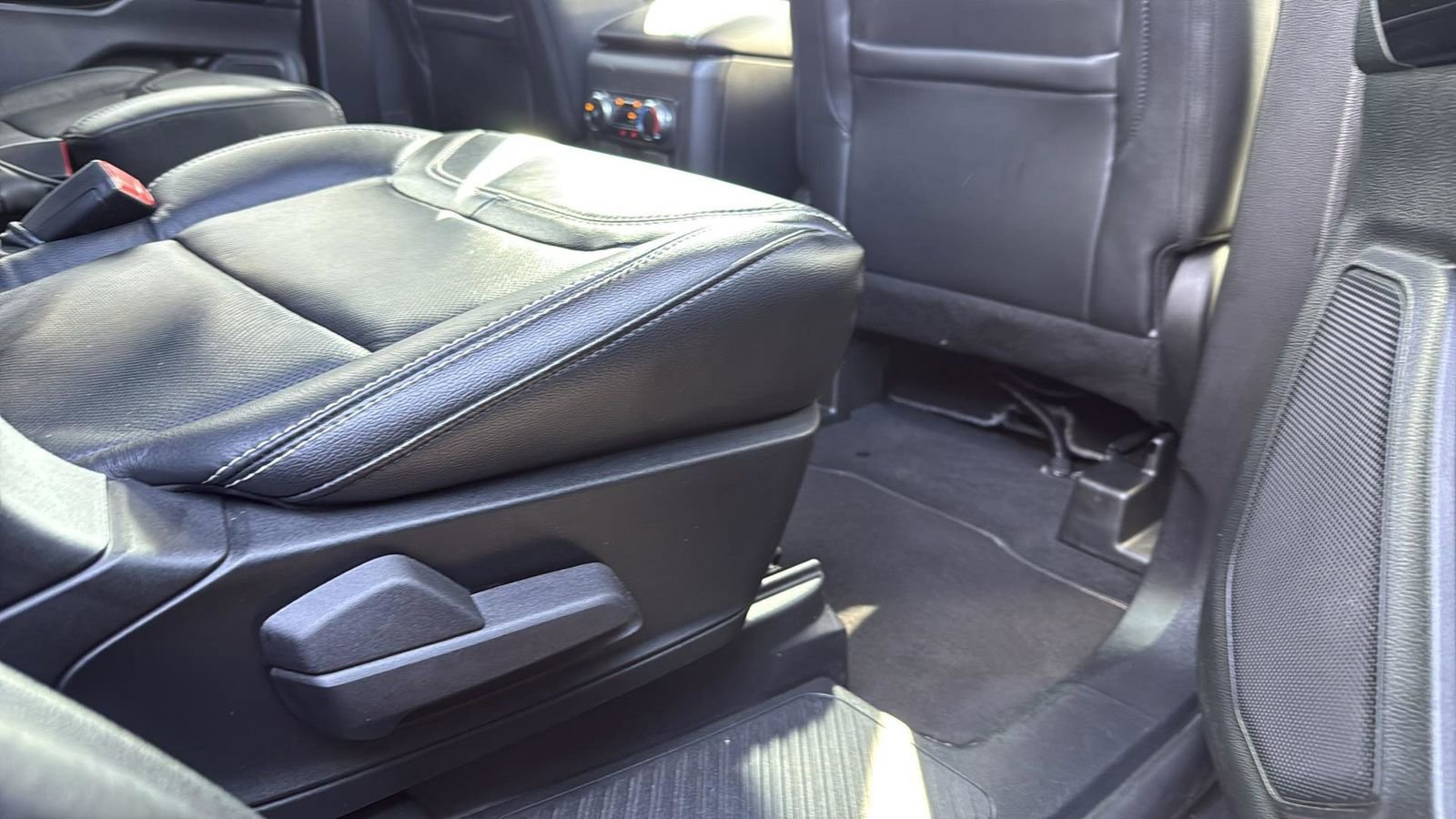 Certified 2022 Ford Explorer ST w/ Equipment Group 401A image 26