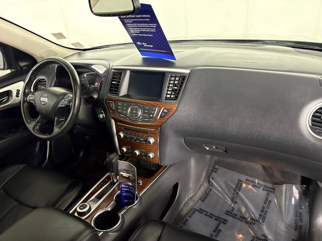 Used 2020 Nissan Pathfinder Platinum image 40