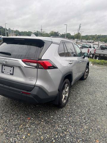 Used 2022 Toyota RAV4 XLE AWD/4WD image 7