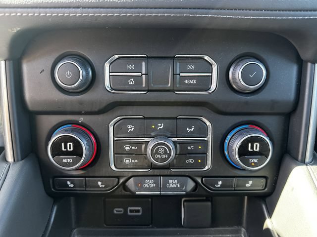 Used 2023 Chevrolet Tahoe LT w/ Luxury Package AWD/4WD image 23