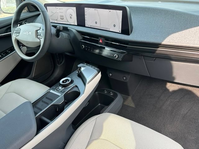 Used 2024 Kia EV6 Wind w/ Wind Technology Package AWD/4WD image 10