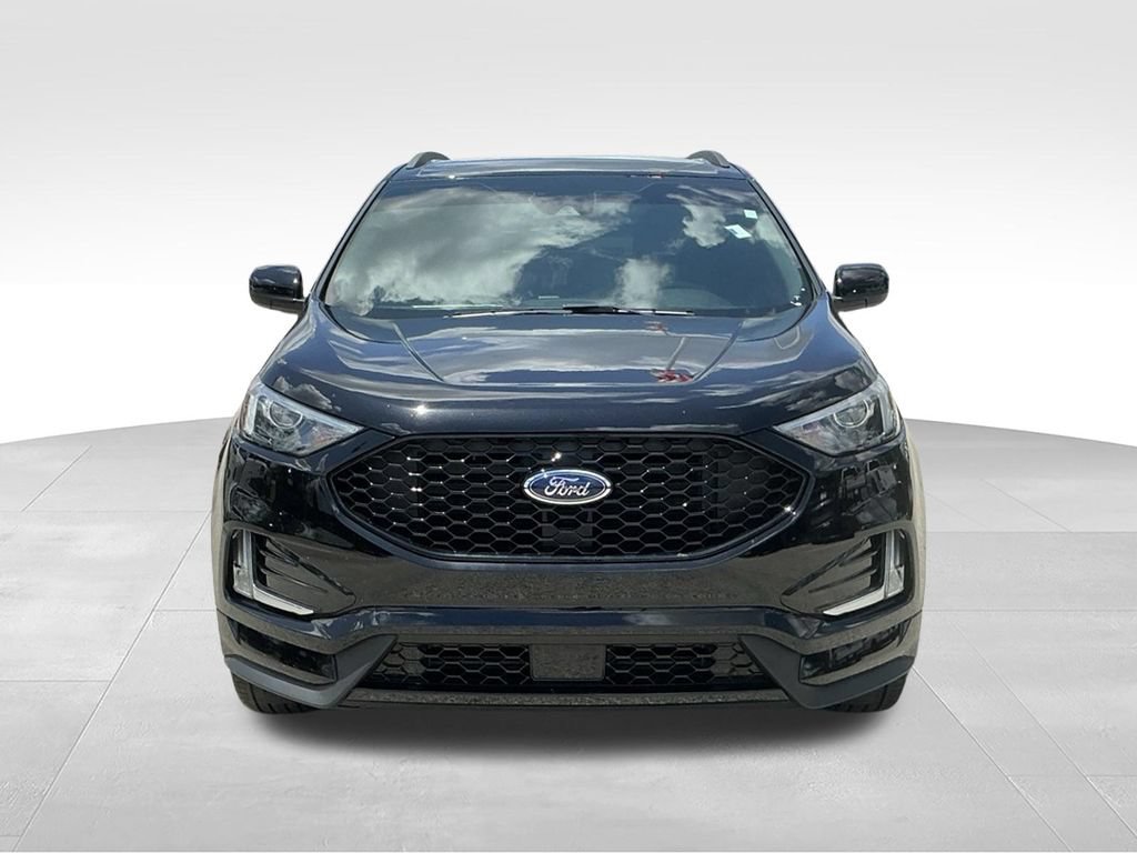 Certified 2024 Ford Edge ST-Line AWD/4WD image 9