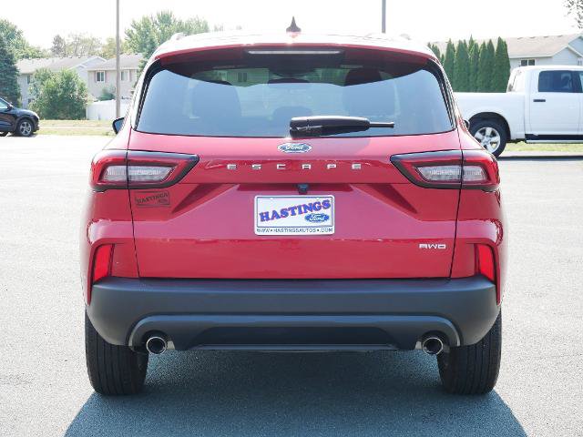 Certified 2025 Ford Escape ST-Line Select AWD/4WD image 4