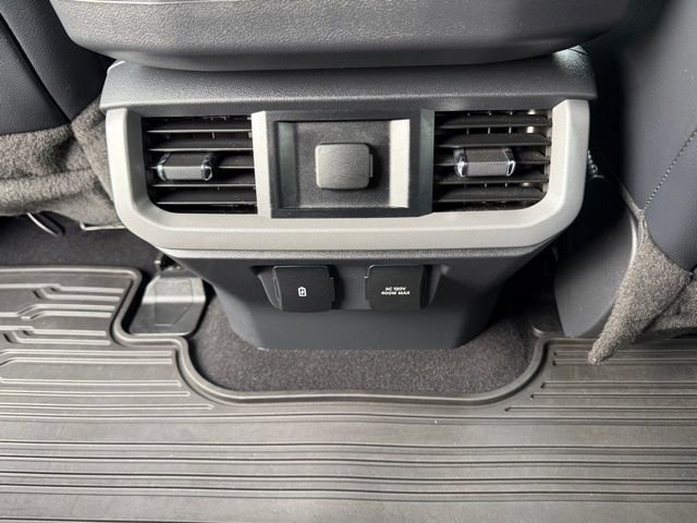 Certified 2023 Ford F150 Lariat w/ Trailer Tow Package image 16