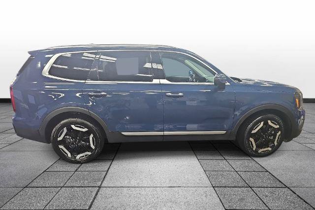 Used 2025 Kia Telluride S FWD image 4
