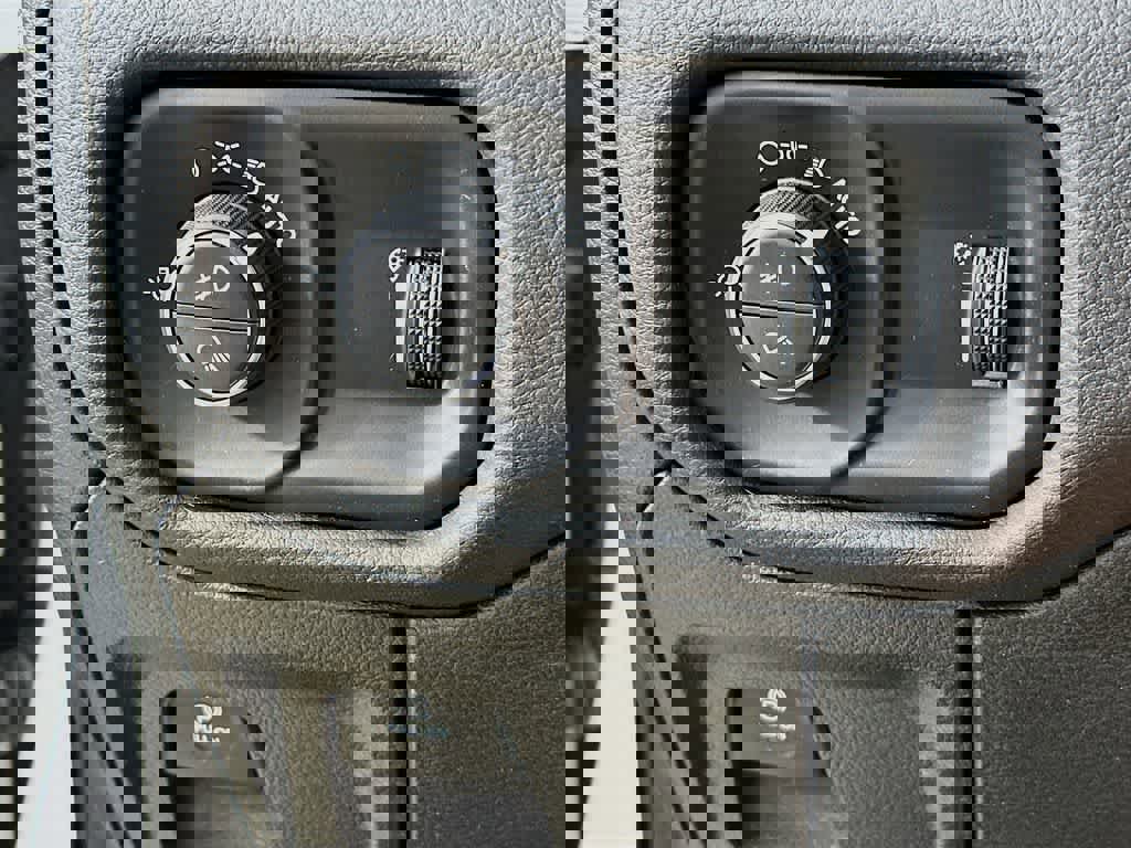 Used 2023 RAM 1500 Big Horn image 27