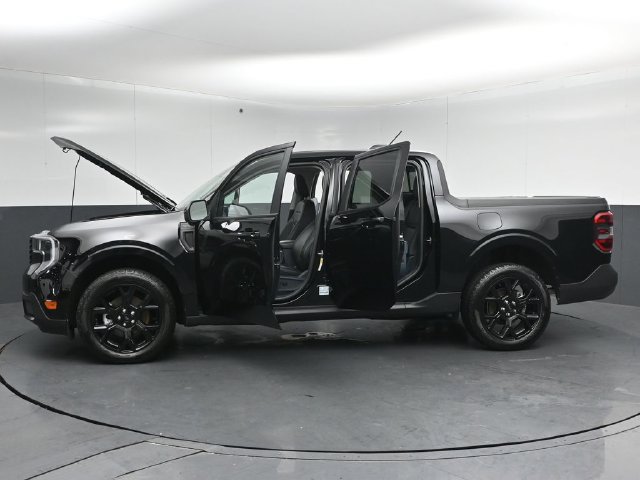 Certified 2025 Ford Maverick Lariat w/ Black Appearance Package AWD/4WD image 57