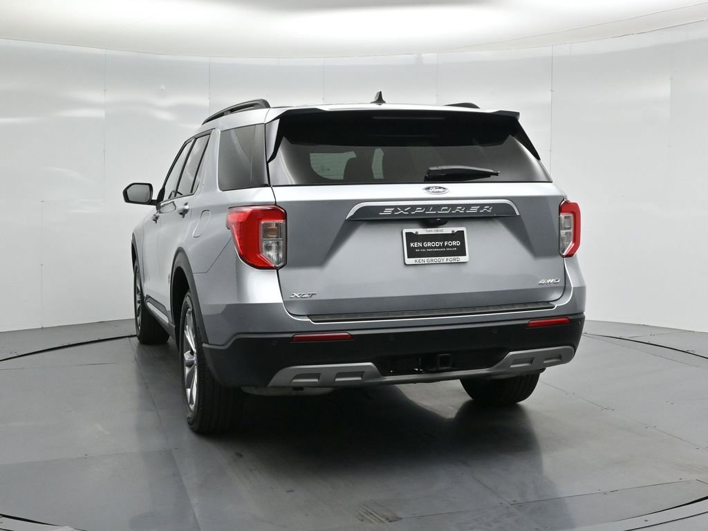 Certified 2023 Ford Explorer XLT w/ Equipment Group 202A AWD/4WD image 28