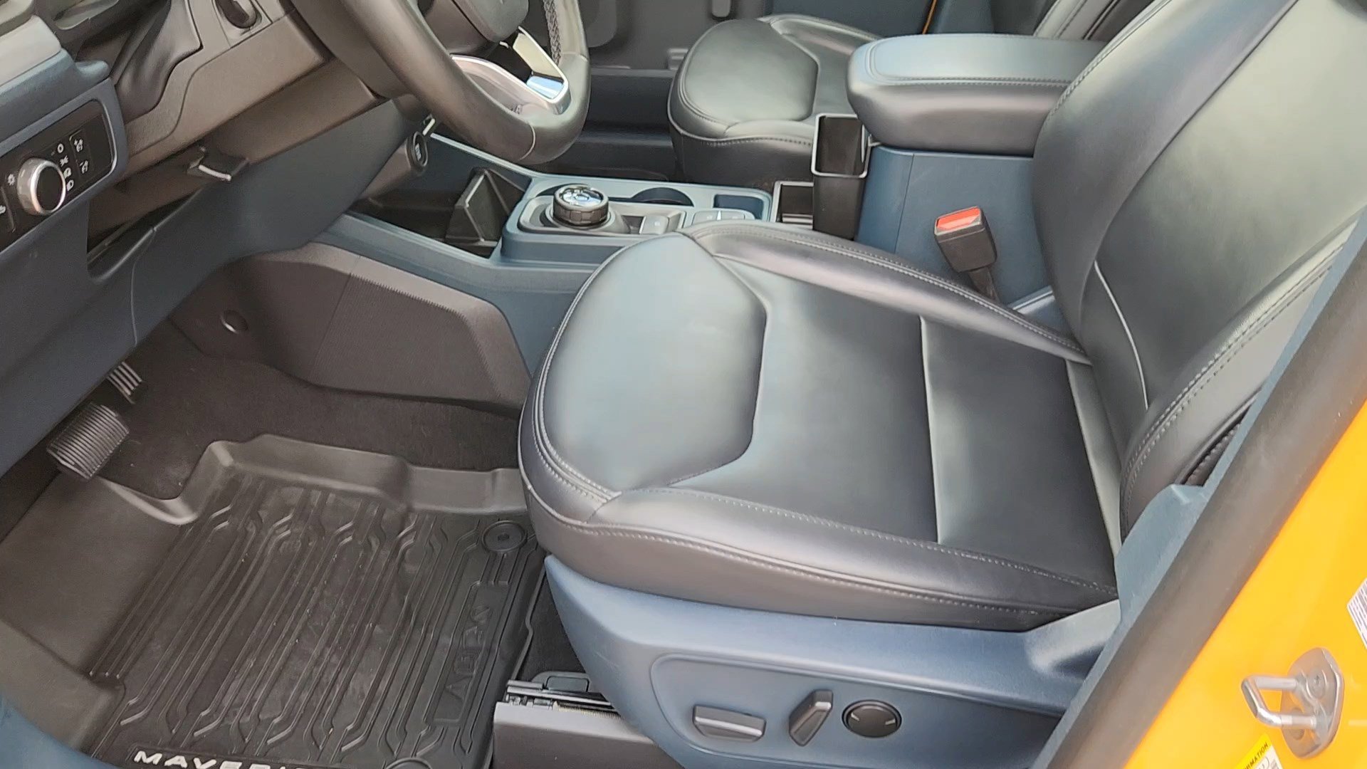 Certified 2023 Ford Maverick Lariat w/ Lariat Luxury Package AWD/4WD image 32