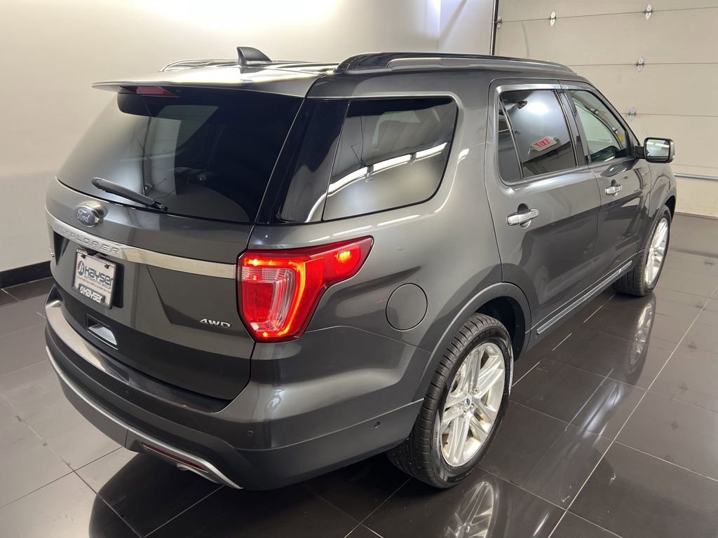 Certified 2017 Ford Explorer Limited w/ Equipment Group 301A image 4