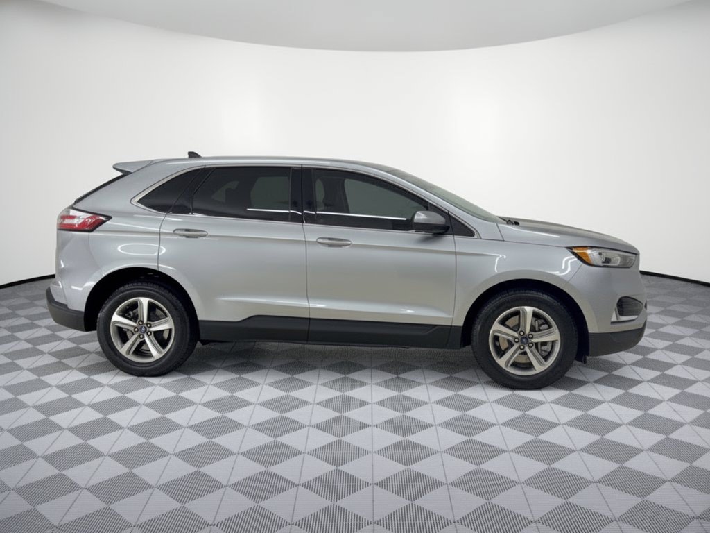 Certified 2022 Ford Edge SEL w/ Convenience Package AWD/4WD image 8