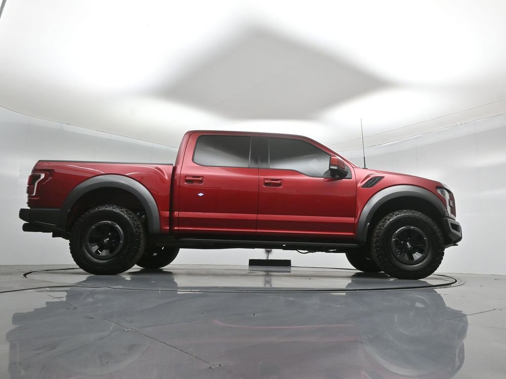 Certified 2017 Ford F150 Raptor w/ Equipment Group 802A Luxury image 11