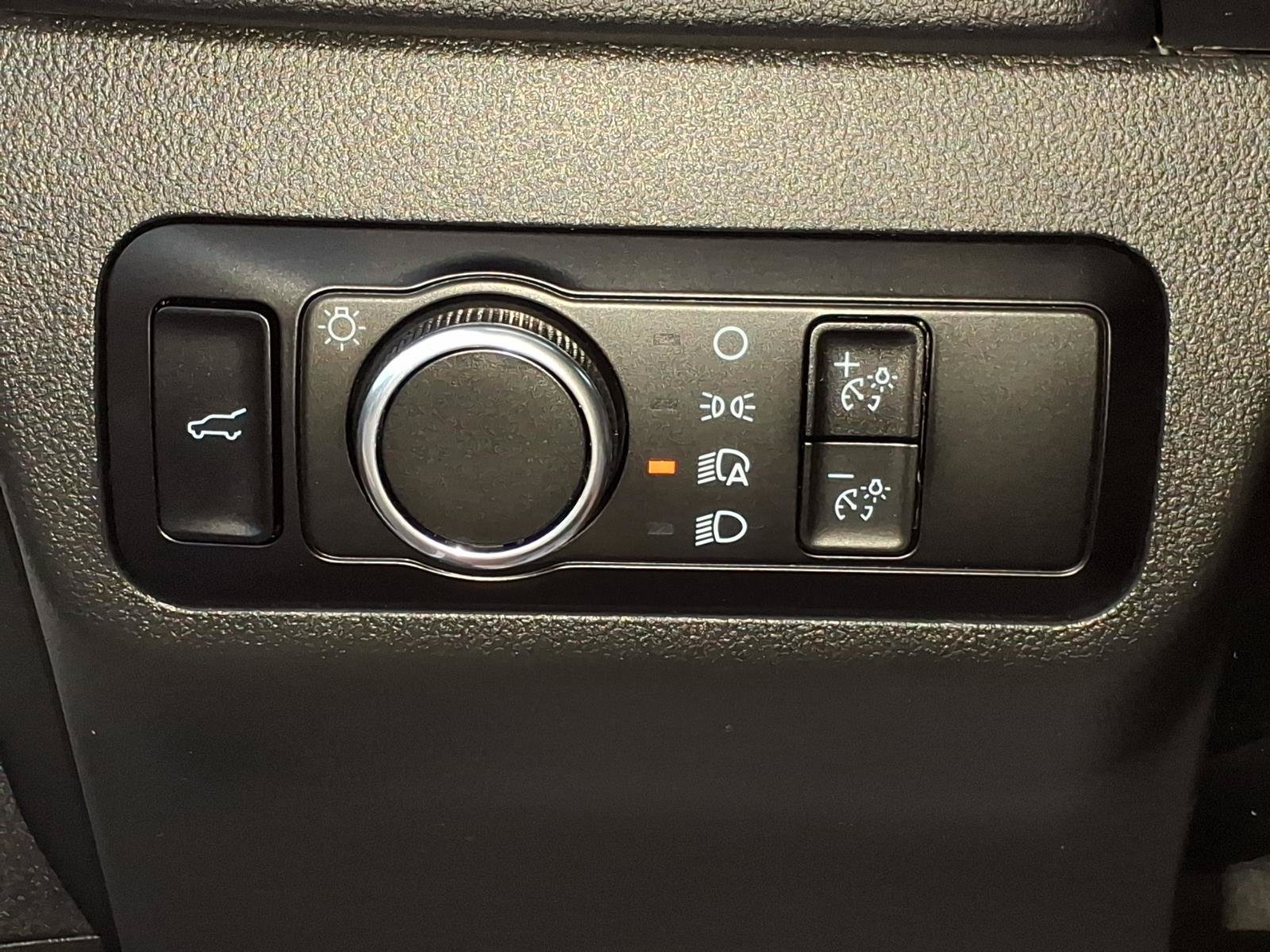 Certified 2023 Ford Escape Active AWD/4WD image 16