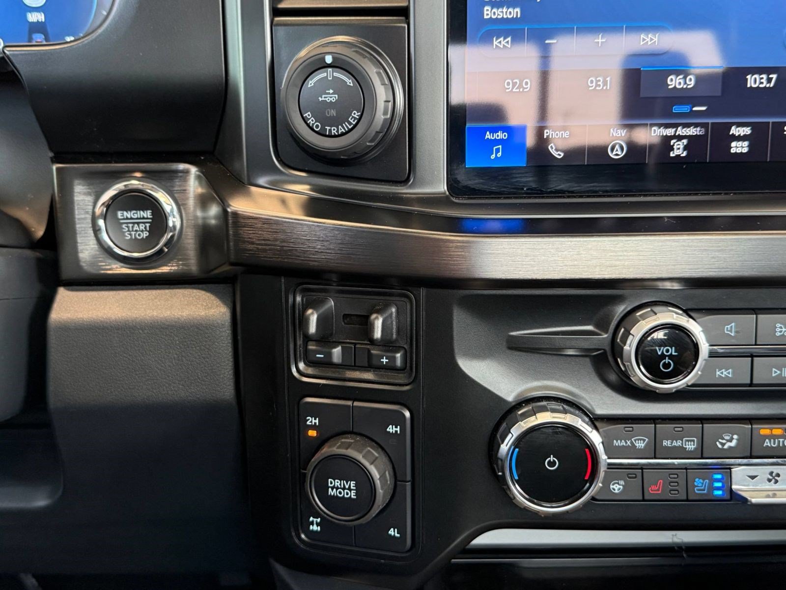Certified 2024 Ford F250 Lariat w/ Lariat Ultimate Package AWD/4WD image 20