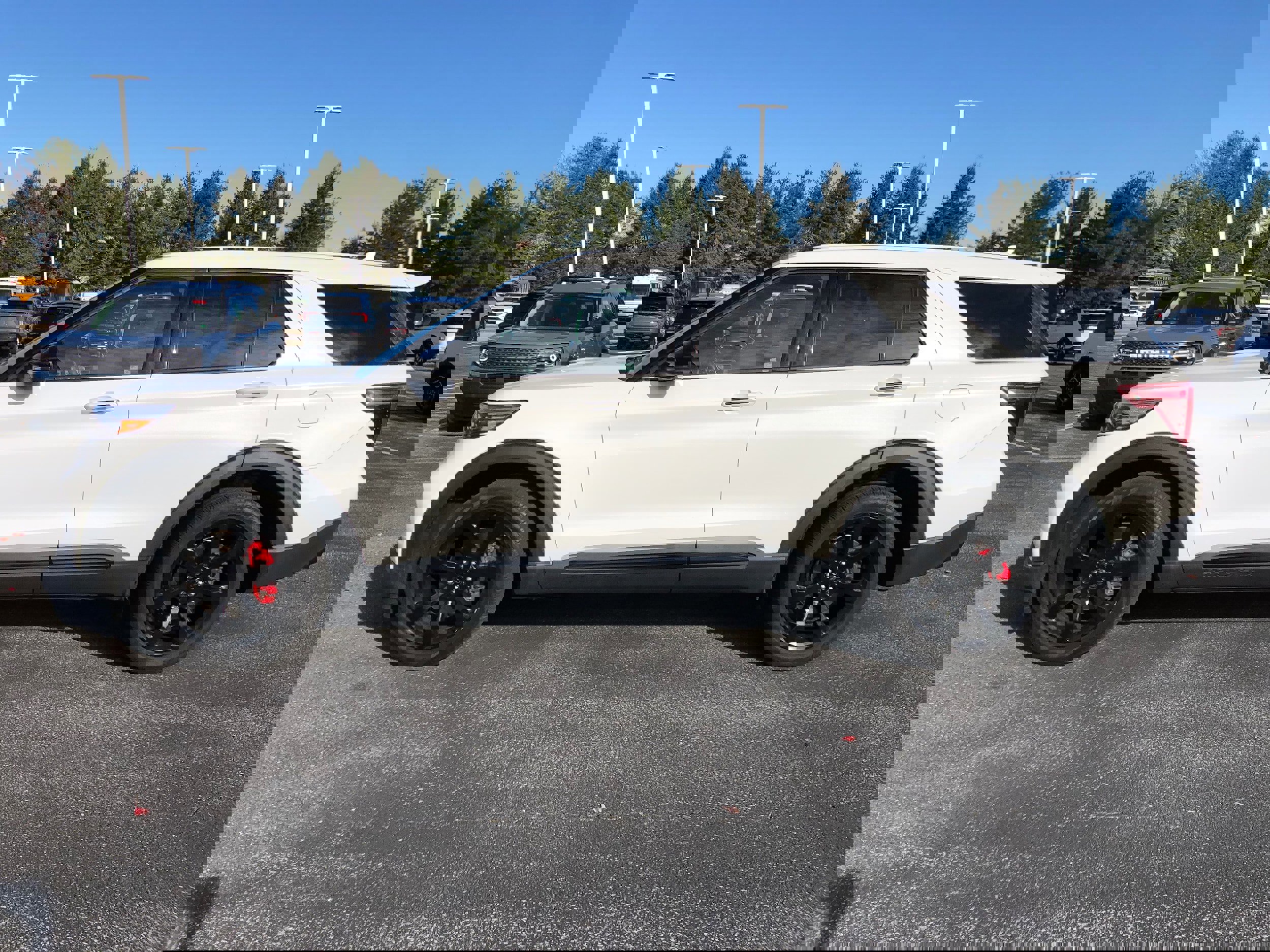 Certified 2022 Ford Explorer ST w/ Equipment Group 401A image 6