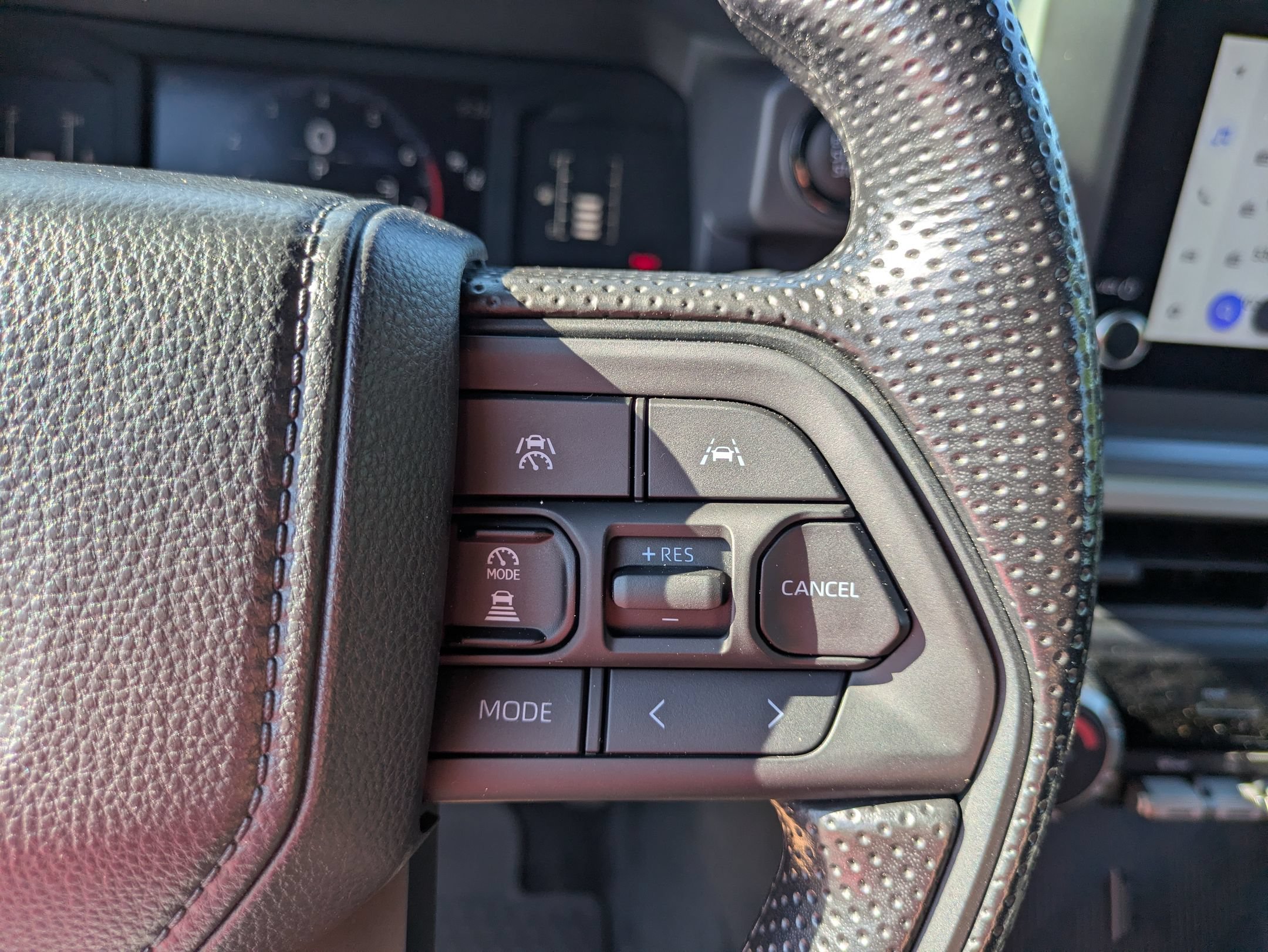 Used 2025 Toyota Tacoma SR5 AWD/4WD image 19