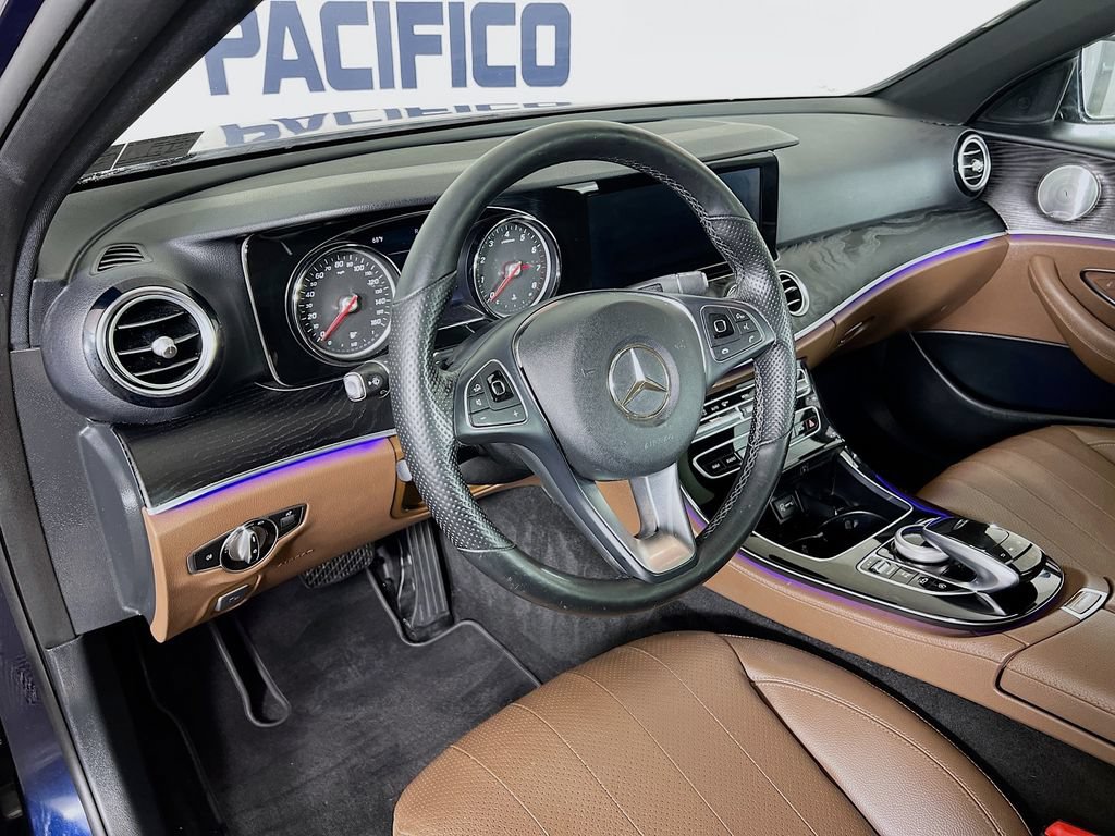Used 2017 Mercedes-Benz E 300 4MATIC image 9