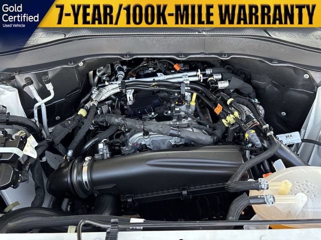 Certified 2025 Ford Explorer Active RWD image 36