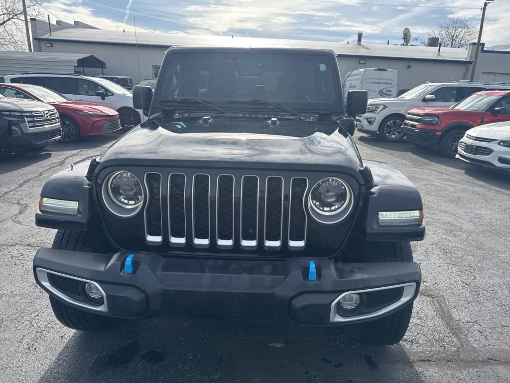 Used 2023 Jeep Wrangler Unlimited Sahara w/ Cold Weather Group image 14