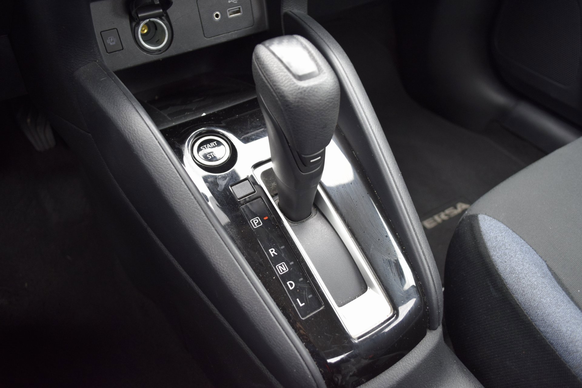 Used 2023 Nissan Versa SV image 15