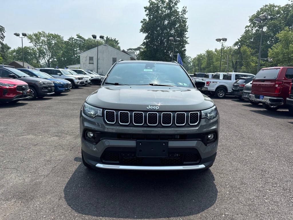Used 2023 Jeep Compass Limited w/ Elite Group AWD/4WD image 2
