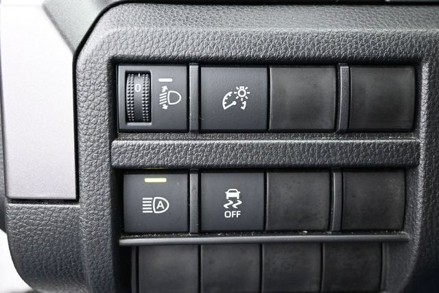 Used 2025 Toyota Tacoma TRD Sport AWD/4WD image 23