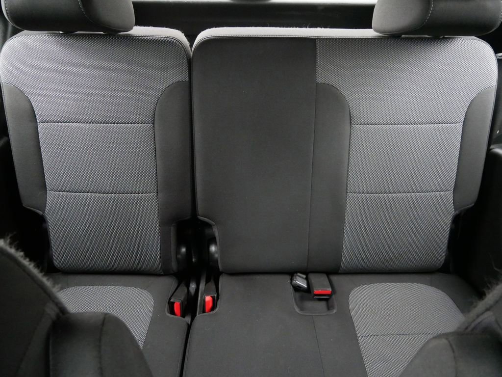 Used 2023 Chevrolet Traverse LT image 15