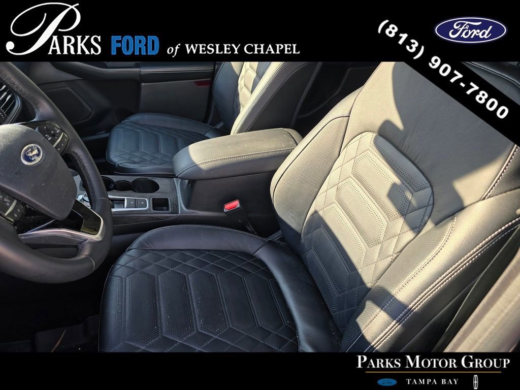 Certified 2023 Ford Escape Platinum w/ Premium Technology Package image 8