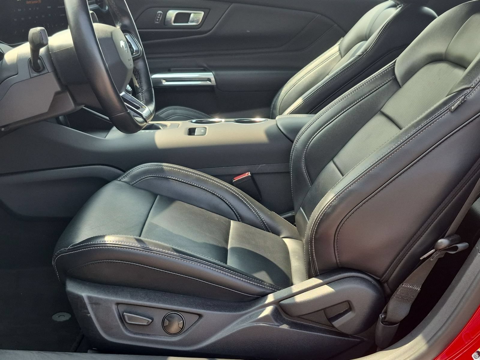 Certified 2025 Ford Mustang Premium RWD image 11