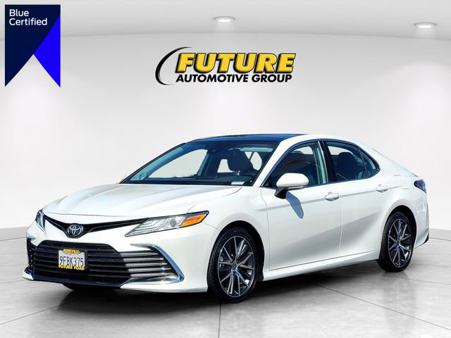Used 2023 Toyota Camry XLE FWD image 1