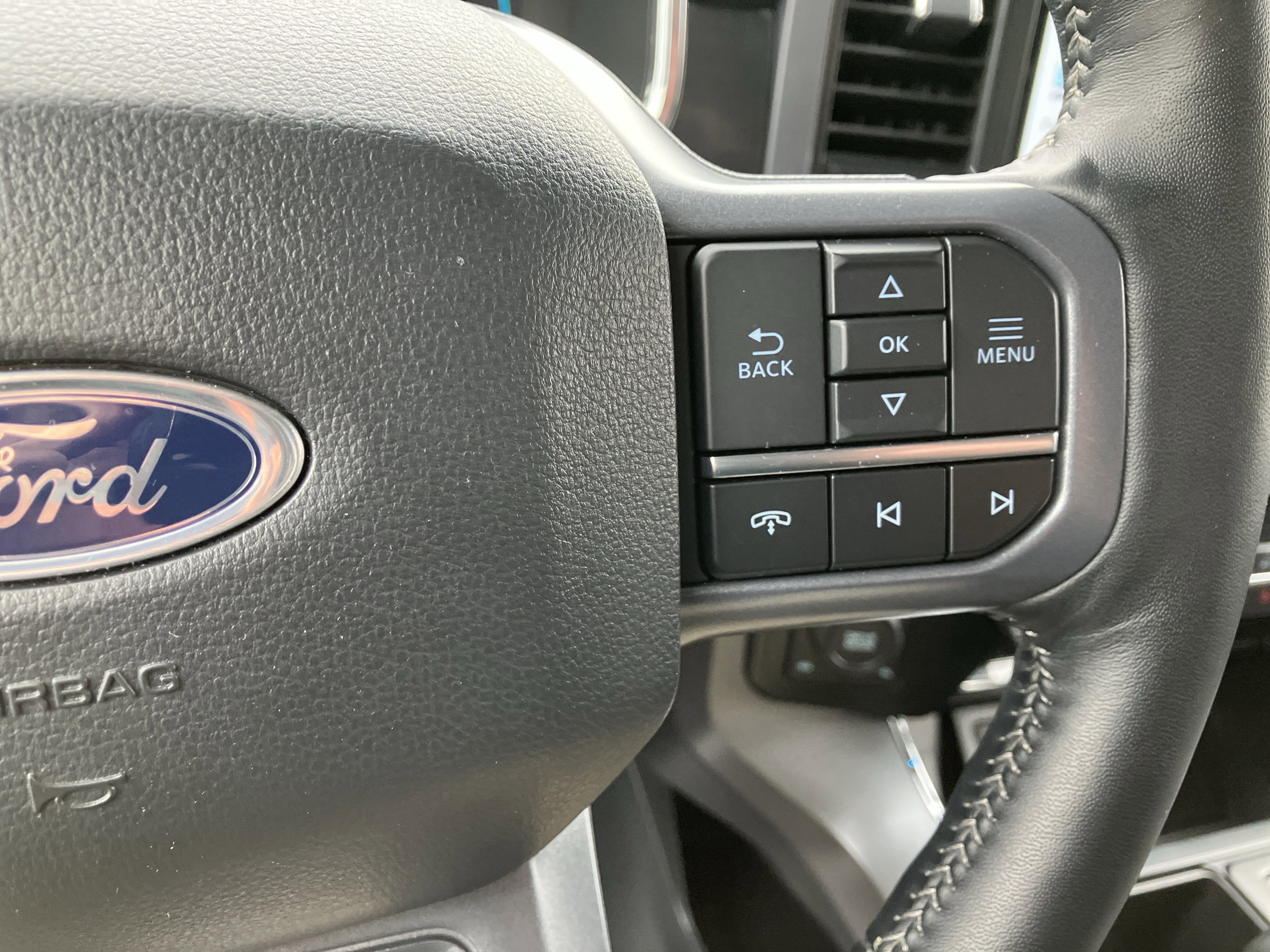 Certified 2023 Ford F150 Lariat w/ Equipment Group 502A High image 16