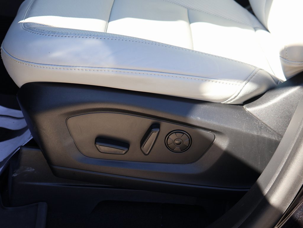 Certified 2025 Ford Explorer Platinum w/ LUX Leather Package image 25