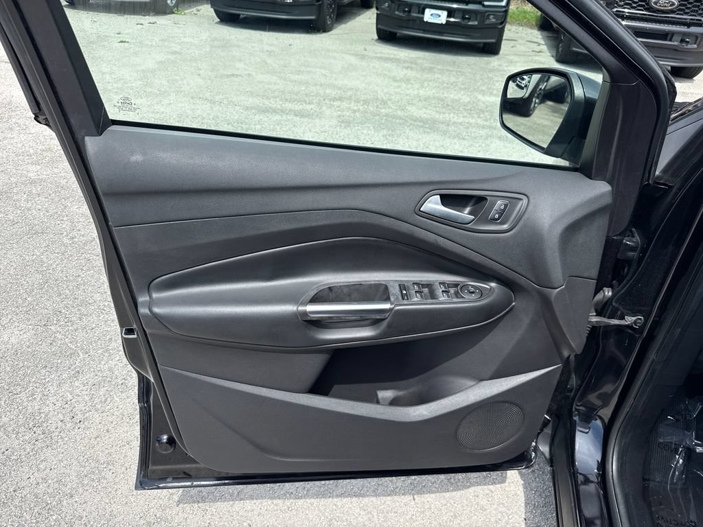 Certified 2019 Ford Escape SEL FWD image 13