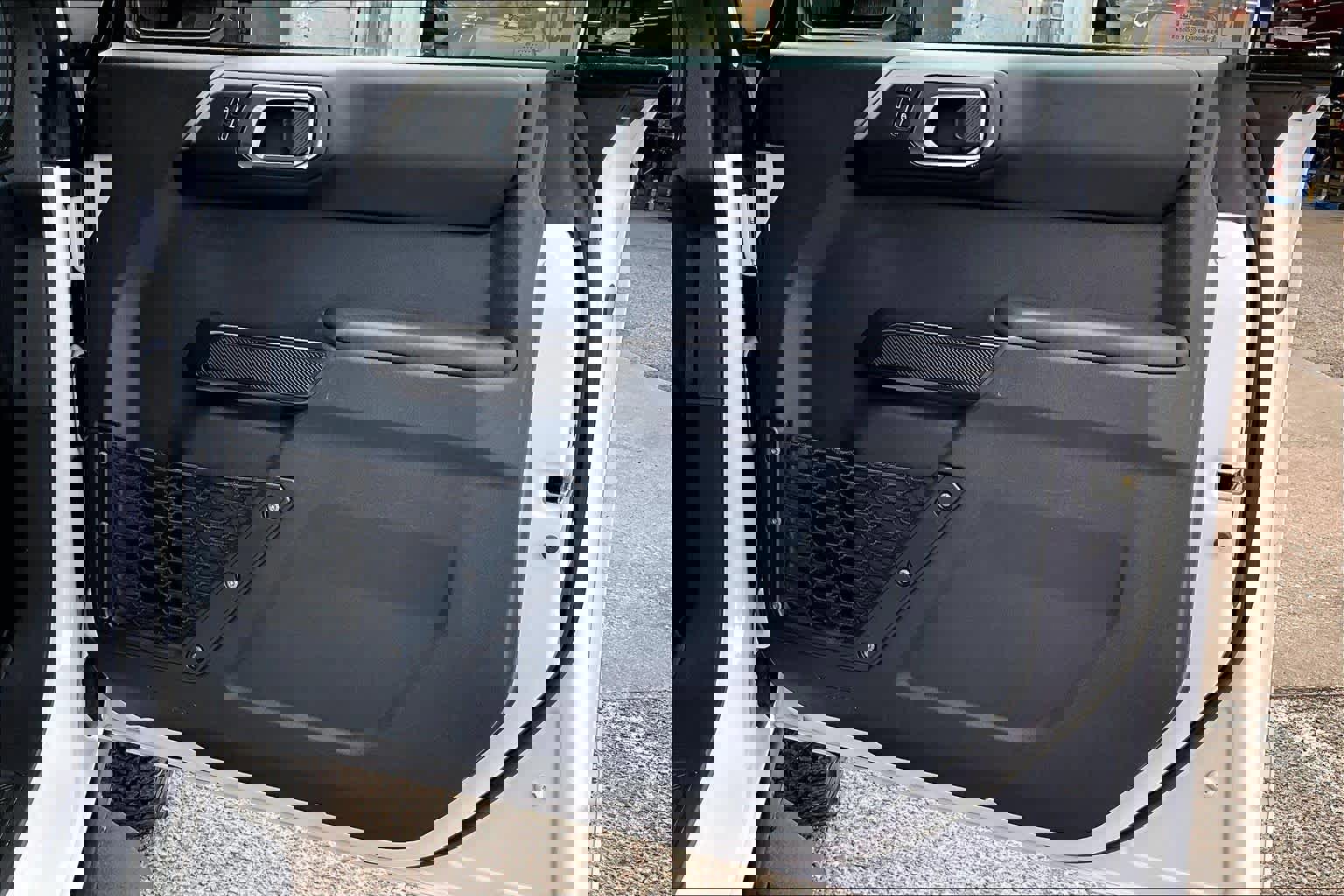 Certified 2025 Ford Bronco Badlands image 24