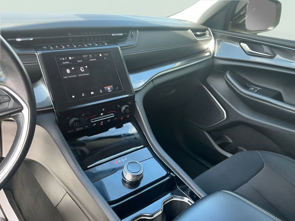 Used 2021 Jeep Grand Cherokee L Laredo w/ Luxury Tech Group I image 30