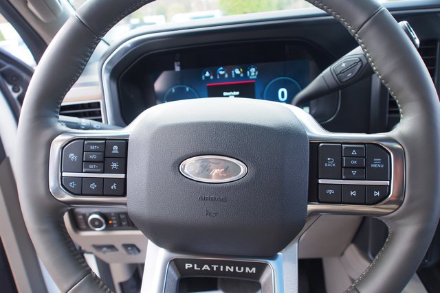 Certified 2025 Ford F450 Platinum w/ Platinum Plus Package image 22