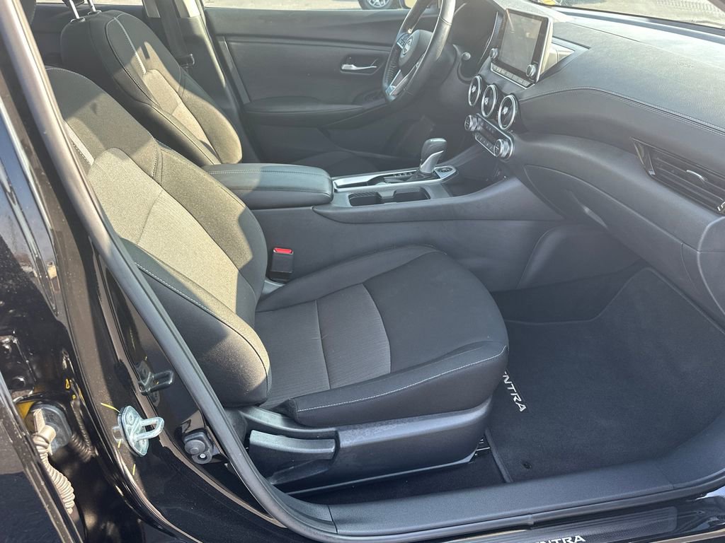 Used 2025 Nissan Sentra SV w/ All-Weather Package FWD image 13