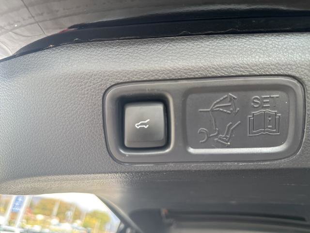 Certified 2023 Ford Expedition Limited image 31